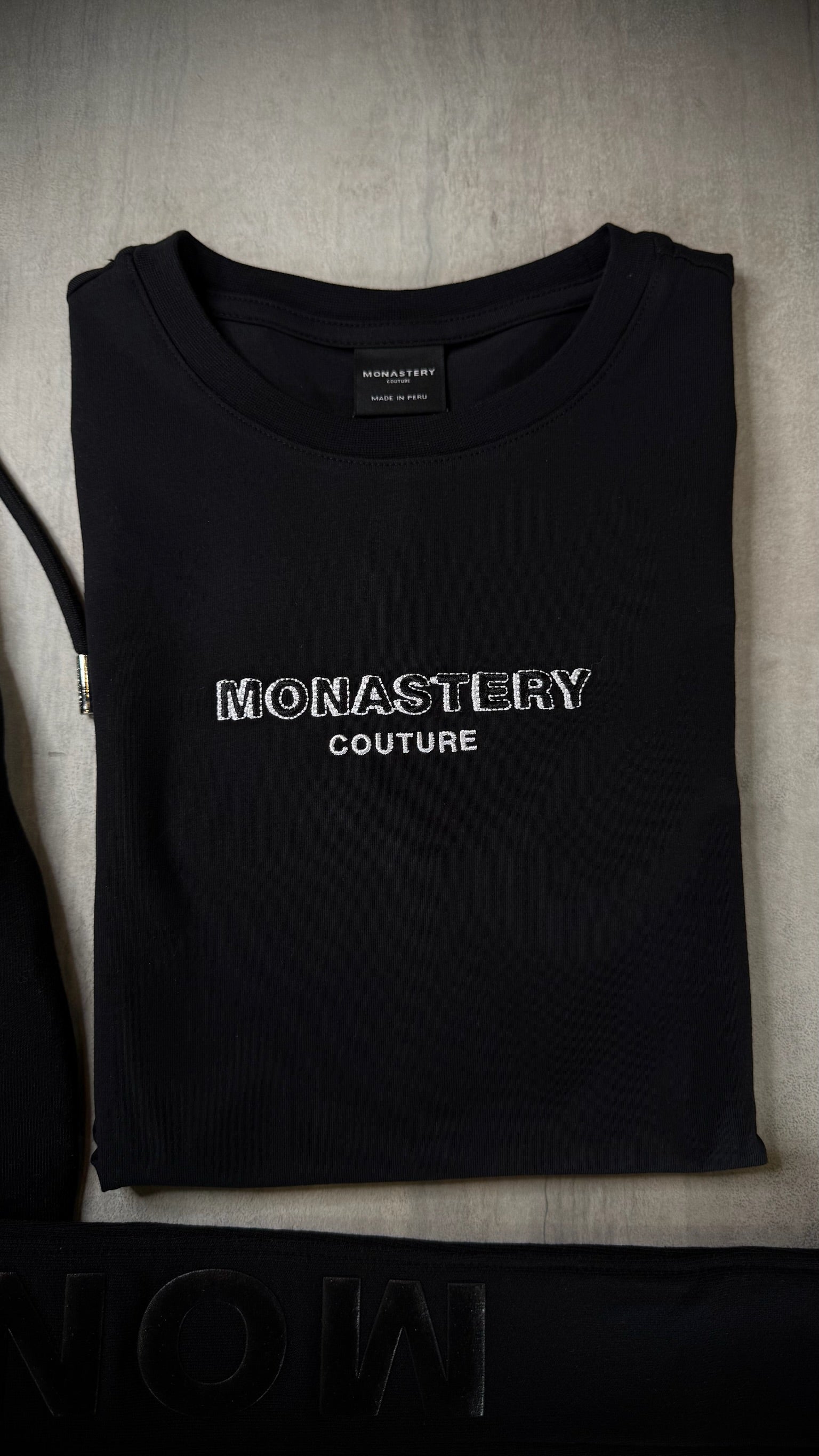 CAMISETA MONASTERY ALLEGRA BLACK