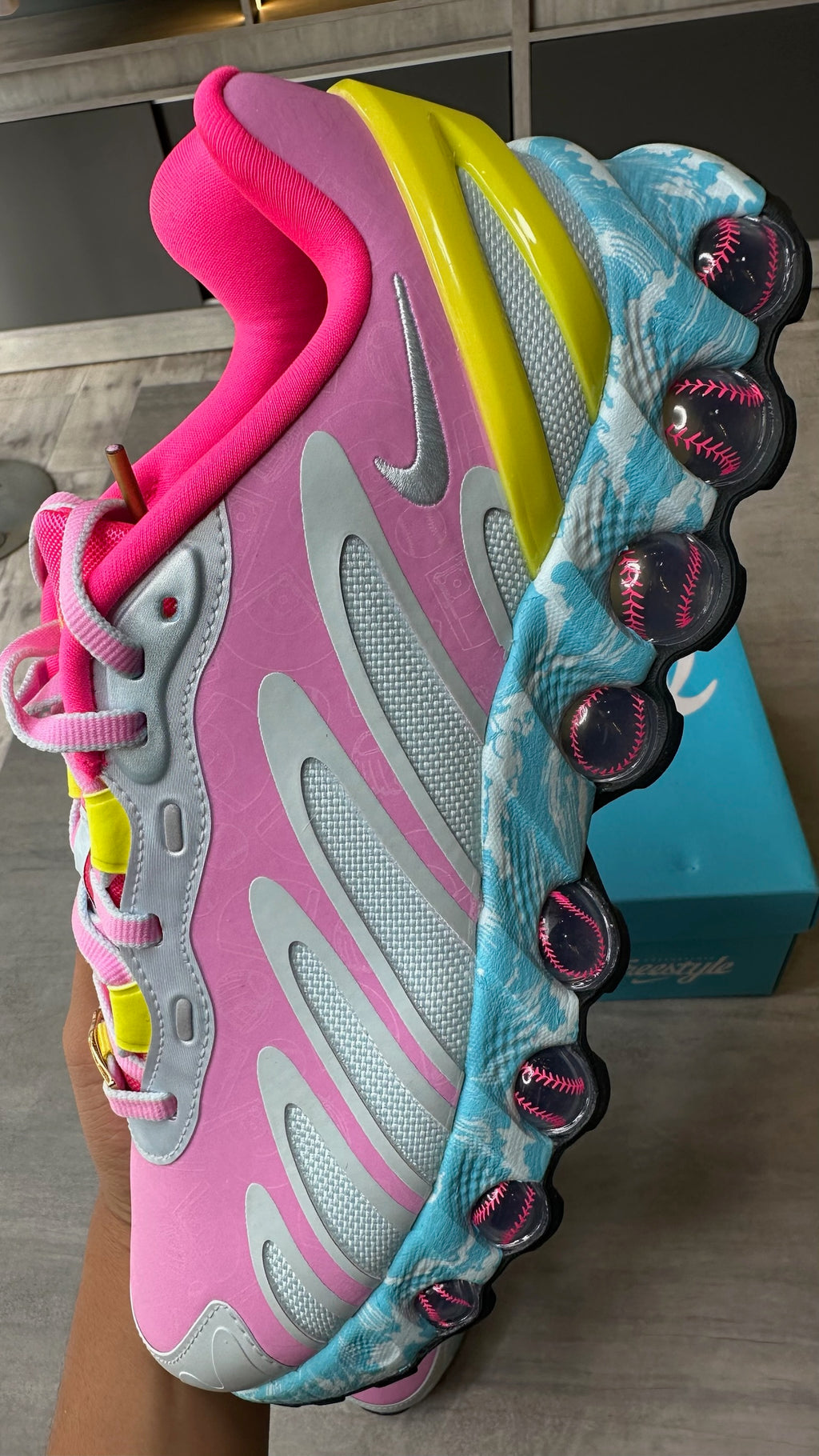 Air Max Dn8 x Doernbecher Freestyle "Reagan"