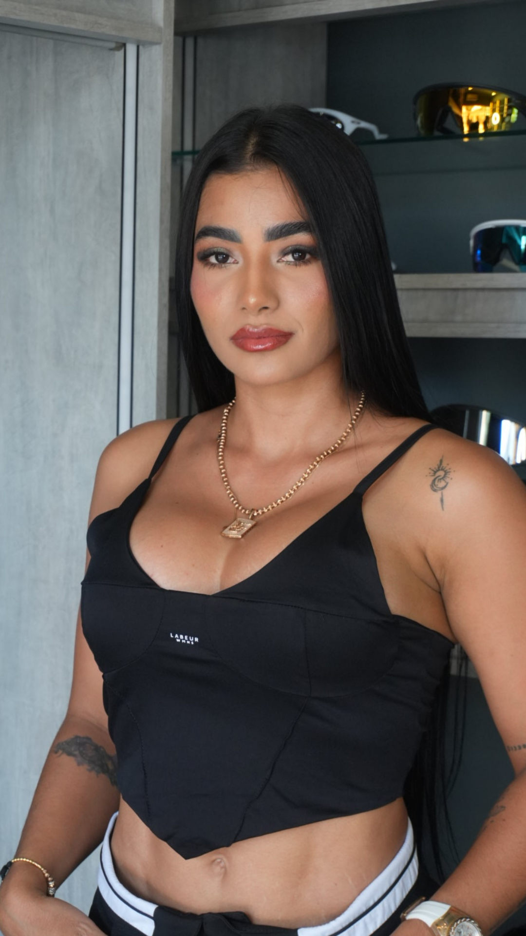 CROP TOP NACRE LABEUR NEGRO
