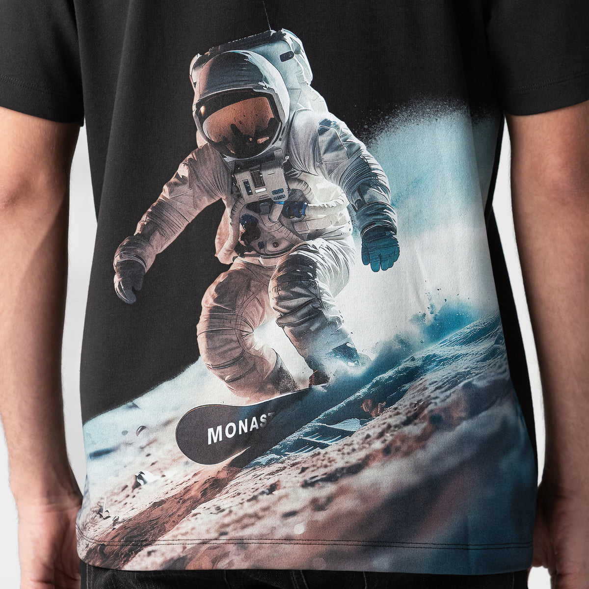 PIOLETT T-SHIRT MEN BLACK