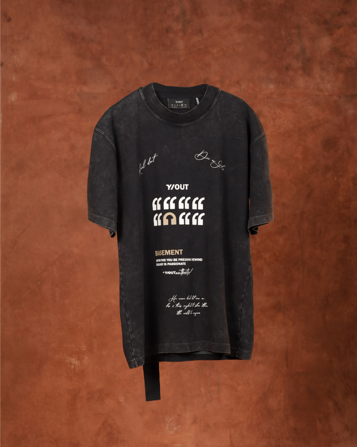 CAMISETA Y/OUT - WORD UP T SHIRT