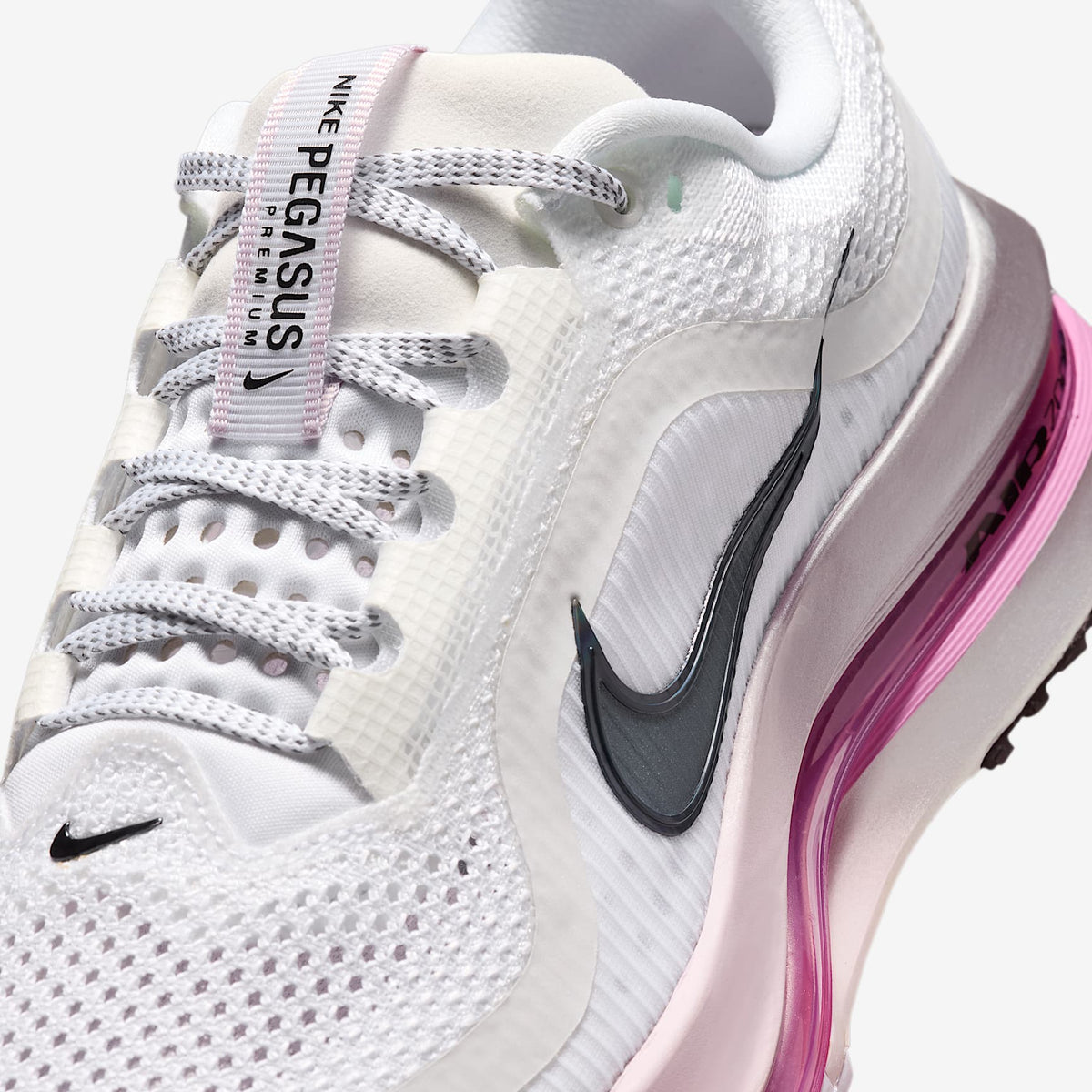 Nike Pegasus Premium