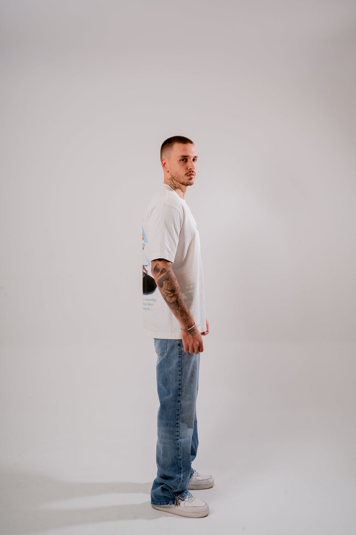 TIMELESS GOLDEN ERA SEMI OVERSIZED T-SHIRT
